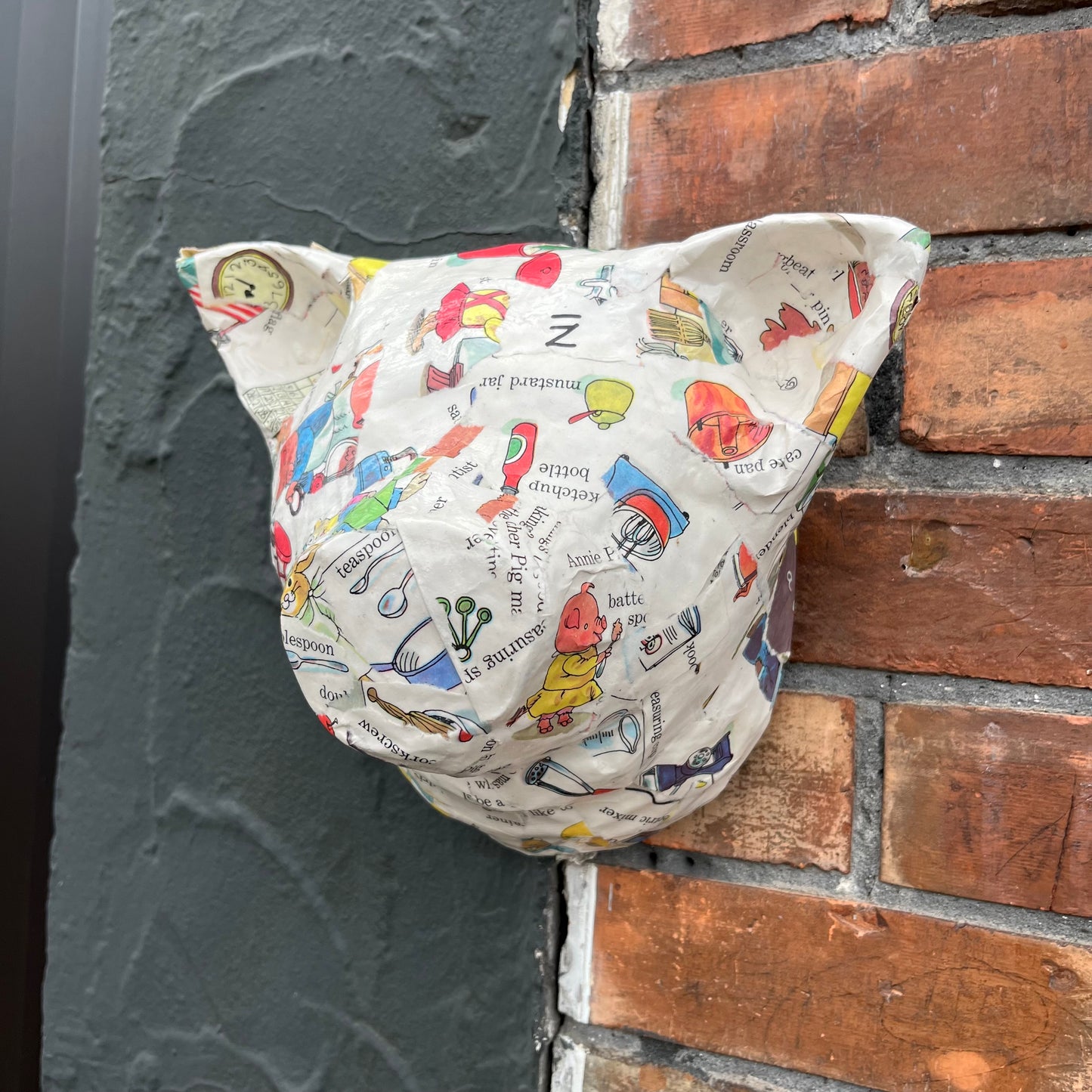 Faux Taxidermy Piggy