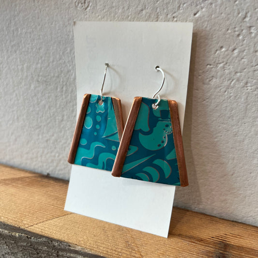 Snow Berry Peace Tea Earrings